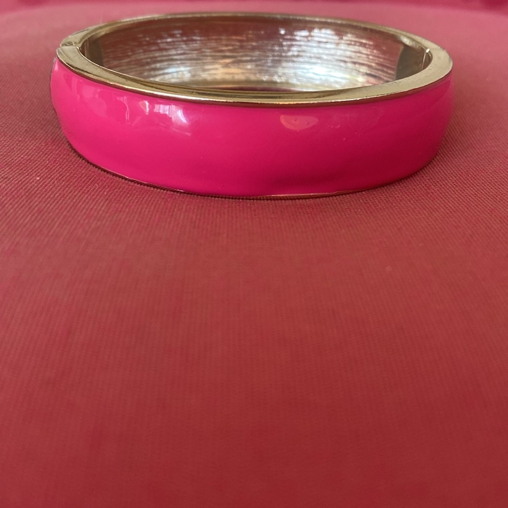 Pink turtle 🐢 bangle - Picture 5 of 6